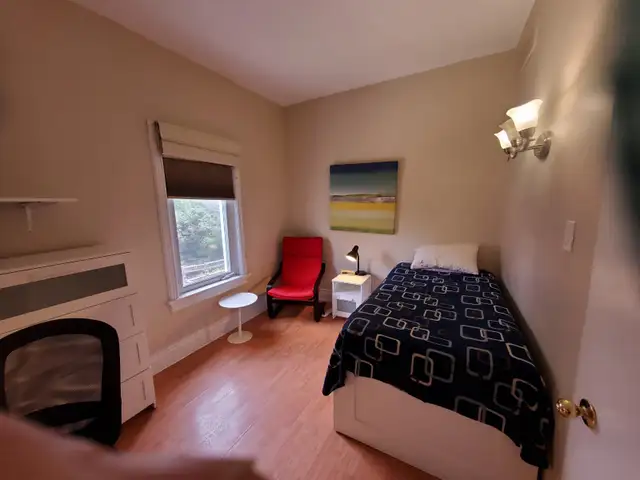 STUDENT Rooming House - All included - $750 - Lower Charlotte st - Photo 28