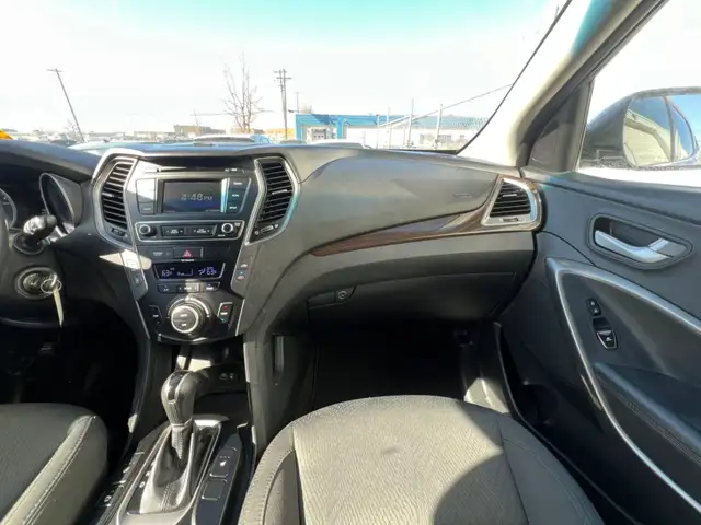 2018 Hyundai Santa Fe Sport 2.4L Premium AWD | No Accident | Pow - Photo 18