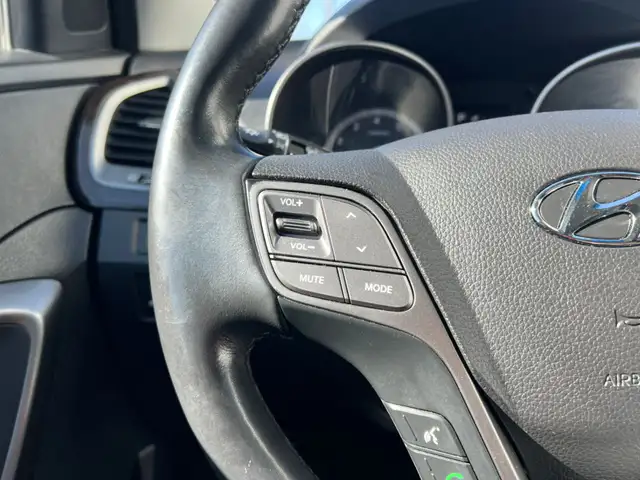 2018 Hyundai Santa Fe Sport 2.4L Premium AWD | No Accident | Pow - Photo 23