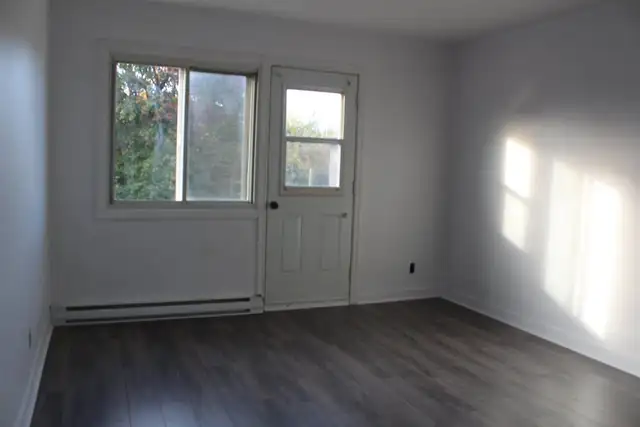 4 1/2 ahuntsic récemment rénové deux chambres fermées - Photo 8