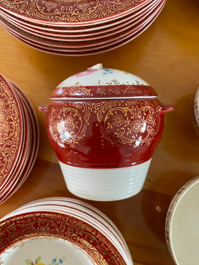 Service de vaisselle classique American Limoges – Triumph – Or 2 - Photo 7