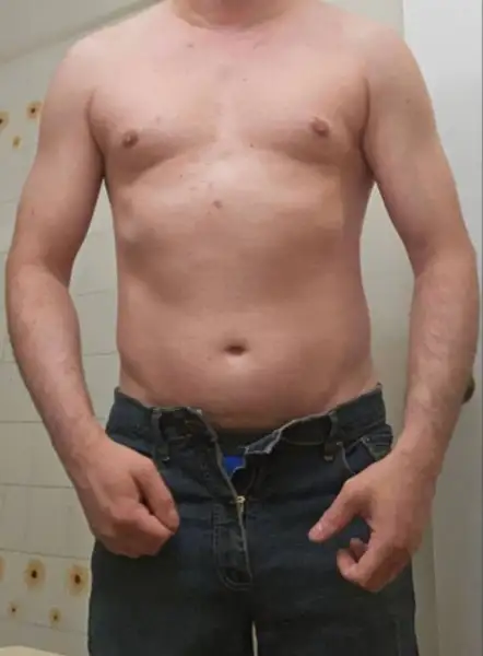 any ladies wanna come chill - Photo 2