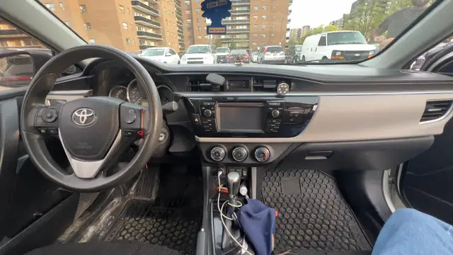 2015 Toyota Corolla LE - Photo 4