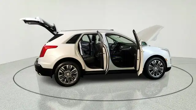 2019 Cadillac XT5 Premium Luxury AWD - Photo 8
