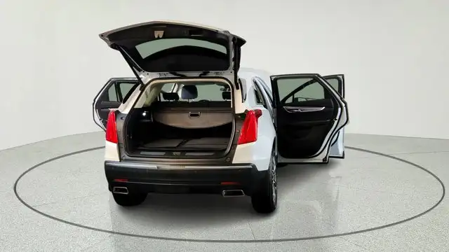 2019 Cadillac XT5 Premium Luxury AWD - Photo 9