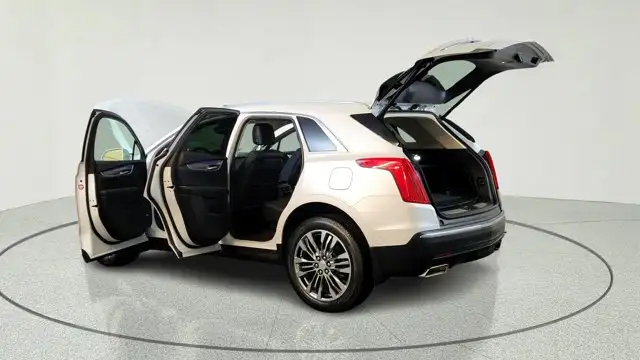 2019 Cadillac XT5 Premium Luxury AWD - Photo 10