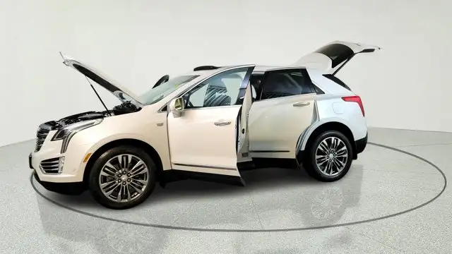 2019 Cadillac XT5 Premium Luxury AWD - Photo 11