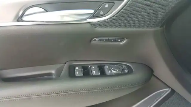2019 Cadillac XT5 Premium Luxury AWD - Photo 23
