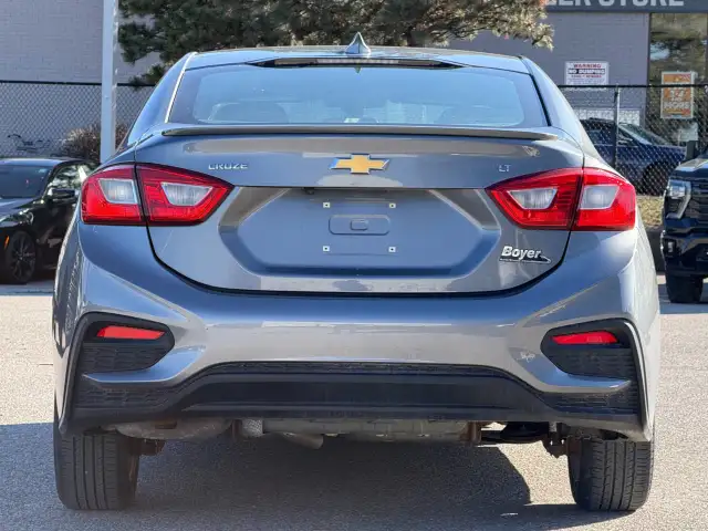 2018 Chevrolet Cruze - Photo 3