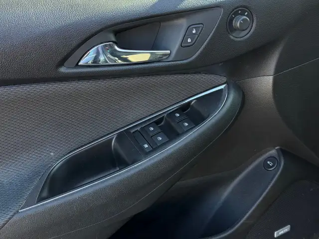 2018 Chevrolet Cruze - Photo 8
