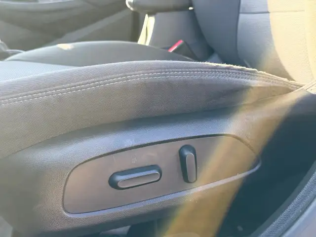 2018 Chevrolet Cruze - Photo 9