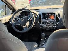 2018 Chevrolet Cruze - Photo 12
