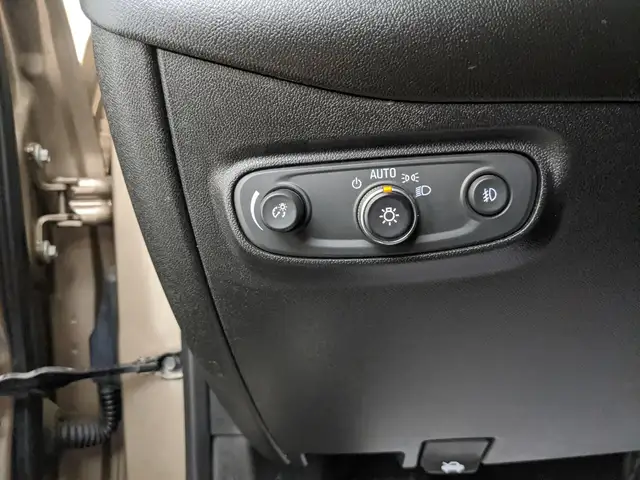 2019 Chevrolet Equinox PREMIER|2.0|HTD/COOLED SEATS|LEATHER|TOW - Photo 34