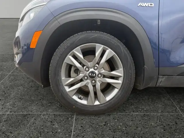 2021 Kia Seltos EX - Photo 11