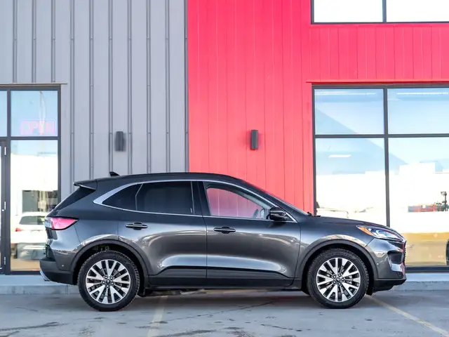 2020 Ford Escape Titanium Hybrid - AWD | Remote Start | Local Un - Photo 5