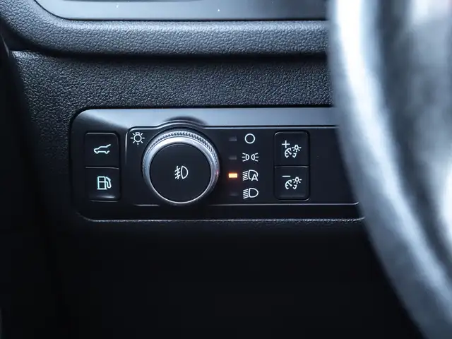 2020 Ford Escape Titanium Hybrid - AWD | Remote Start | Local Un - Photo 10