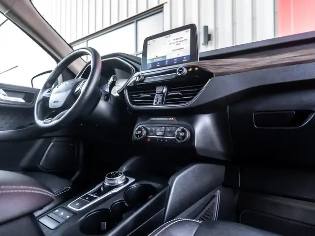 2020 Ford Escape Titanium Hybrid - AWD | Remote Start | Local Un - Photo 20