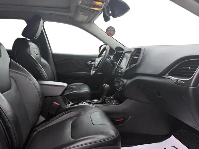 2022 Jeep Cherokee Trailhawk - Photo 17