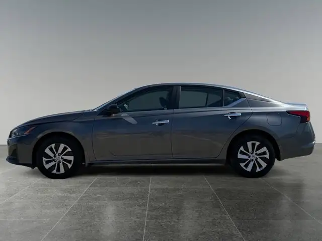 2025 Nissan Altima S - Photo 2