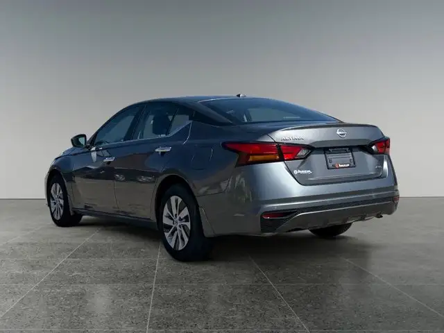 2025 Nissan Altima S - Photo 4
