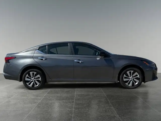 2025 Nissan Altima S - Photo 8