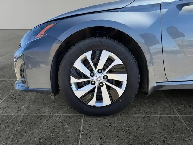 2025 Nissan Altima S - Photo 11