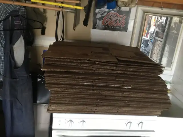 Moving Boxes Medium Size $1.50 Each - Photo 3