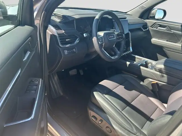 2026 GMC Acadia Elevation AWD - Photo 13
