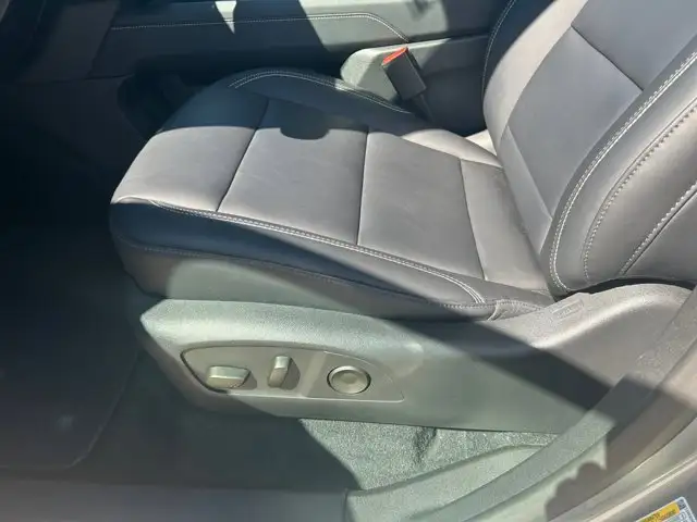 2026 GMC Acadia Elevation AWD - Photo 15
