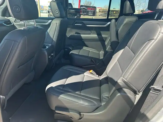 2026 GMC Acadia Elevation AWD - Photo 19