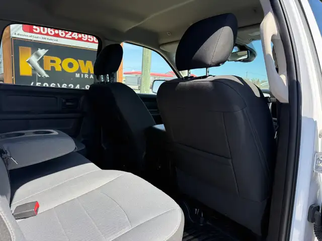 2021 Ram 1500 Classic CREW CAB! CLEAN CARFAX! 4X4! BRAND NEW BFG - Photo 21