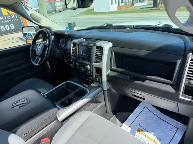 2021 Ram 1500 Classic CREW CAB! CLEAN CARFAX! 4X4! BRAND NEW BFG - Photo 24