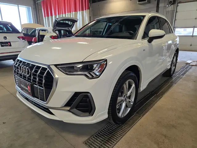 2020 Audi Q3 S-Line Progressiv | 1 Owner | Well Serviced