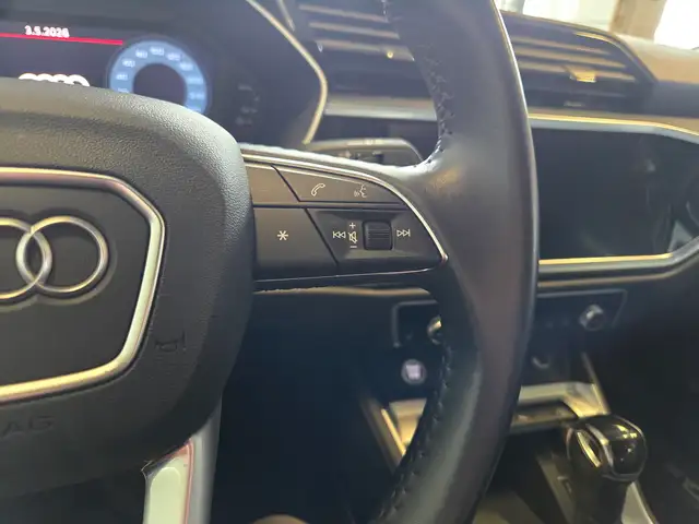 2020 Audi Q3 S-Line Progressiv | 1 Owner | Well Serviced - Photo 18