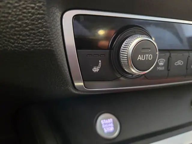 2020 Audi Q3 S-Line Progressiv | 1 Owner | Well Serviced - Photo 23