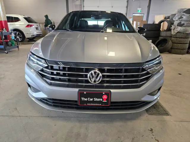 2019 Volkswagen Jetta Highline R-Line | Manual | Clean Title - Photo 2