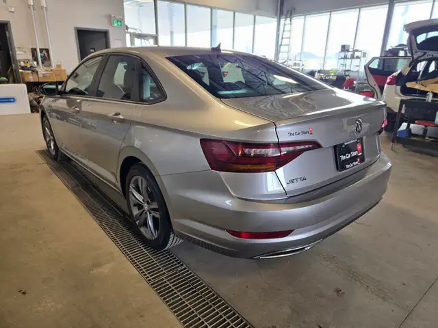 2019 Volkswagen Jetta Highline R-Line | Manual | Clean Title - Photo 7