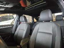 2019 Volkswagen Jetta Highline R-Line | Manual | Clean Title - Photo 12