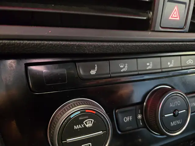 2019 Volkswagen Jetta Highline R-Line | Manual | Clean Title - Photo 19