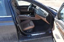 2011 BMW 7-Series 750i xDrive - Photo 25
