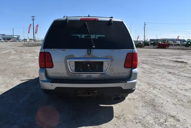 2005 Lincoln Navigator - Photo 22