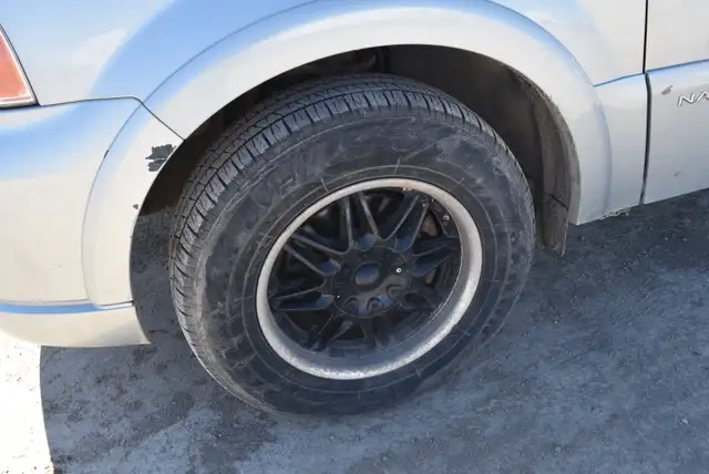 2005 Lincoln Navigator - Photo 35