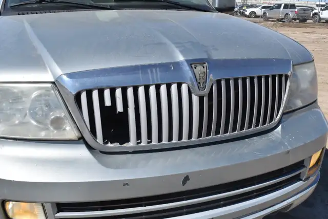 2005 Lincoln Navigator - Photo 39