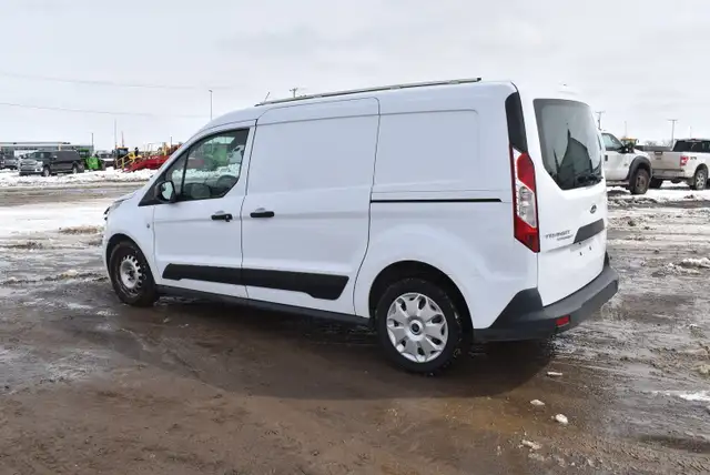 2014 Ford Transit Connect XLT - Photo 2