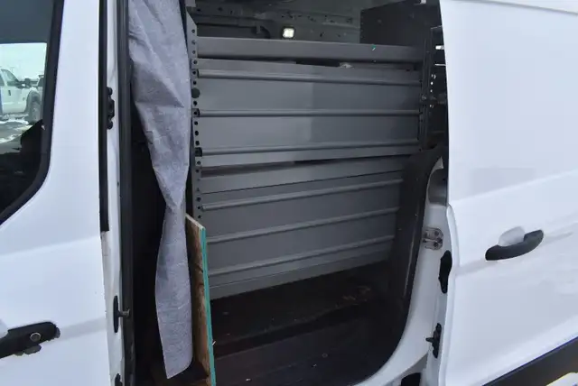 2014 Ford Transit Connect XLT - Photo 17