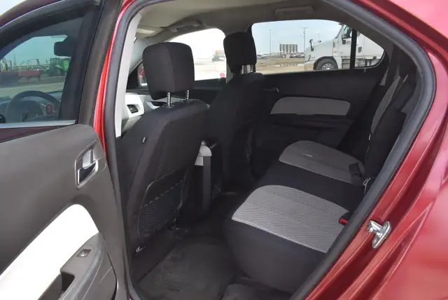 2010 Chevrolet Equinox LT - Photo 15