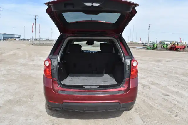 2010 Chevrolet Equinox LT - Photo 17