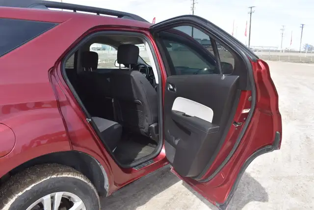 2010 Chevrolet Equinox LT - Photo 19
