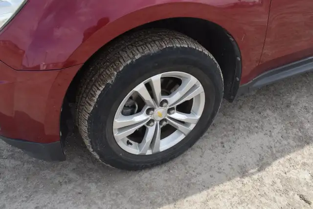 2010 Chevrolet Equinox LT - Photo 28