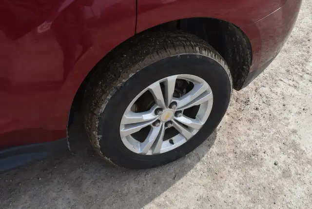 2010 Chevrolet Equinox LT - Photo 29